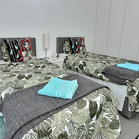 Case de vacanță Joya Cyprus Seabreeze Garden Agios Amvrosios (Kyrenia)